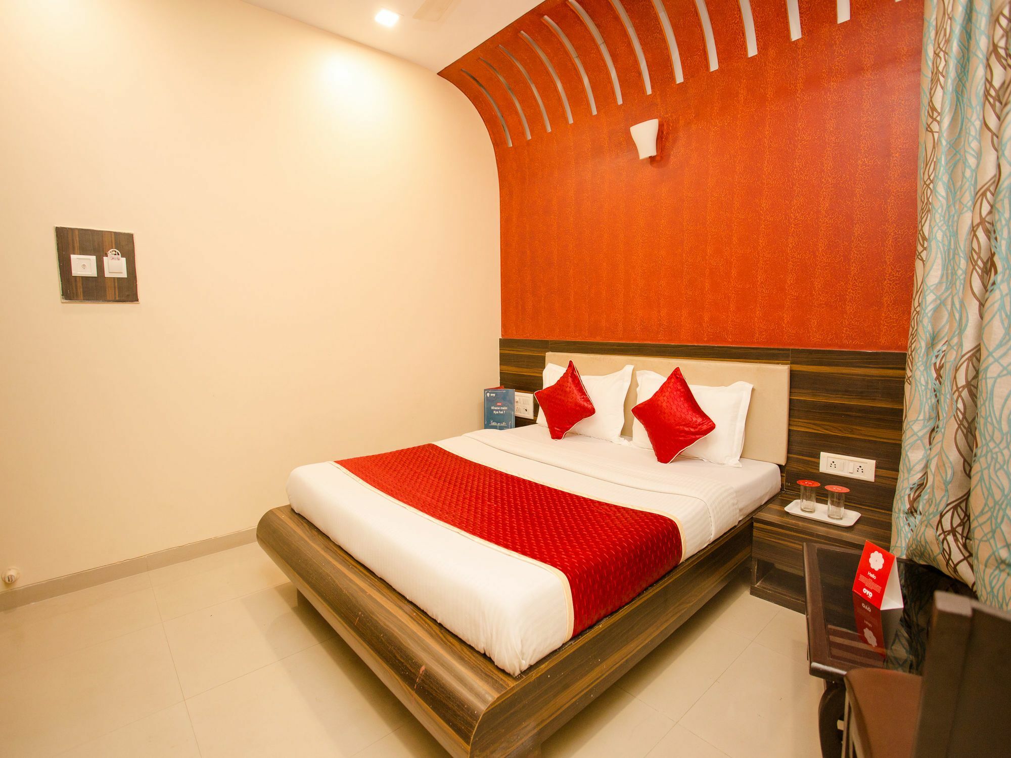 Hotel Adore Palace Mumbai Exterior photo