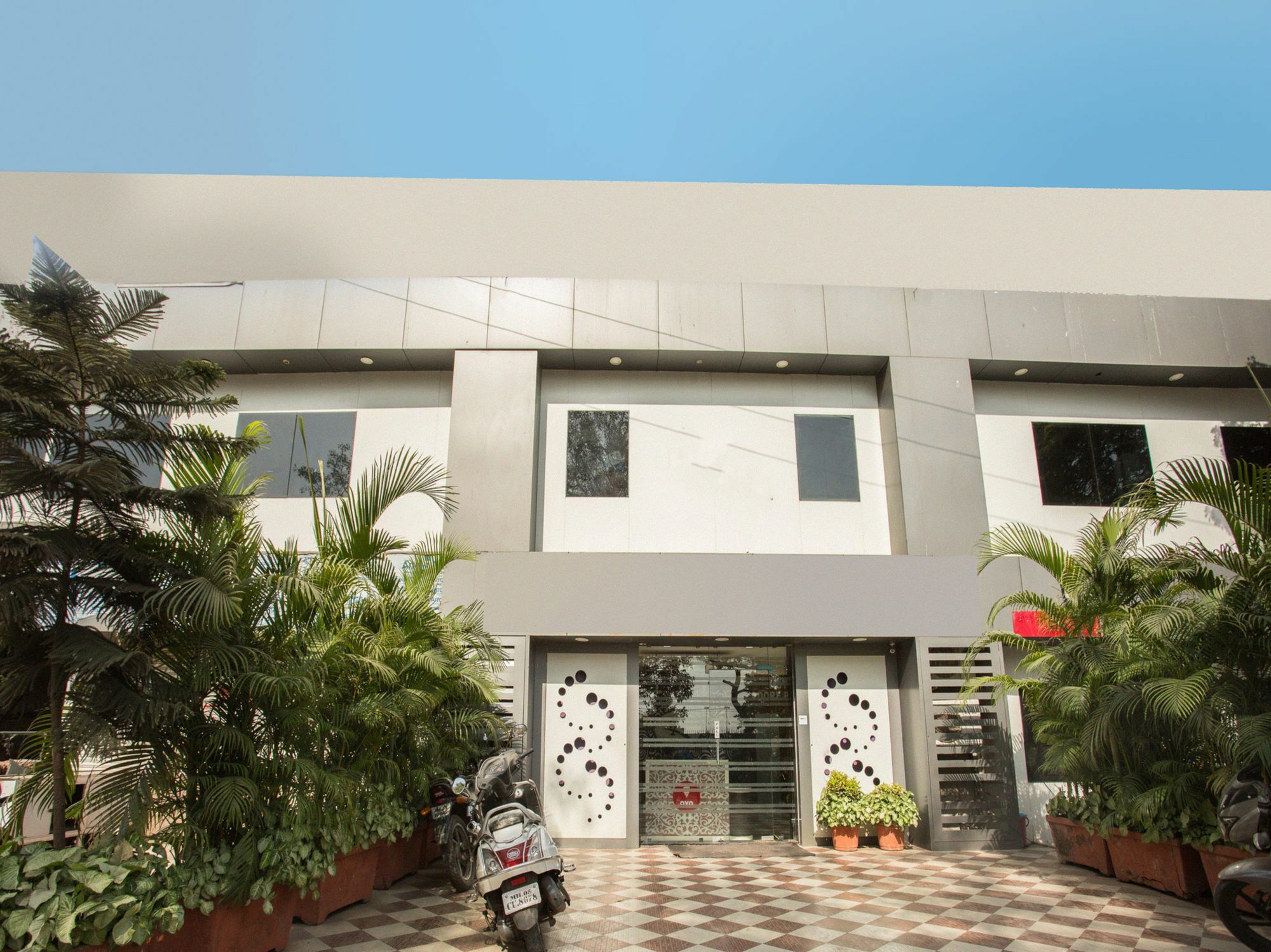 Hotel Adore Palace Mumbai Exterior photo